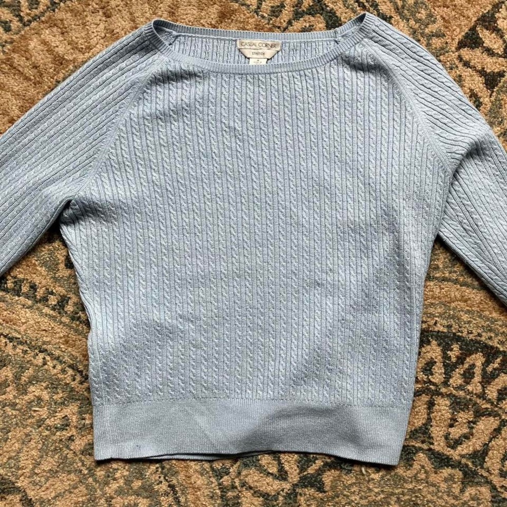 LIGHT BLUE CABLE KNIT SWEATER. SUPER SOFT AND STRETCHY. SIZE MEDIUM.